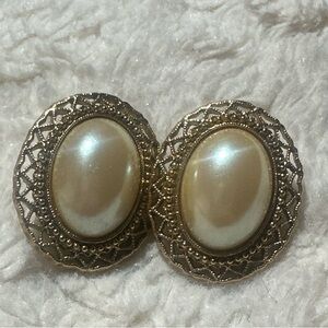 Elegant Gold and Cream Earrings